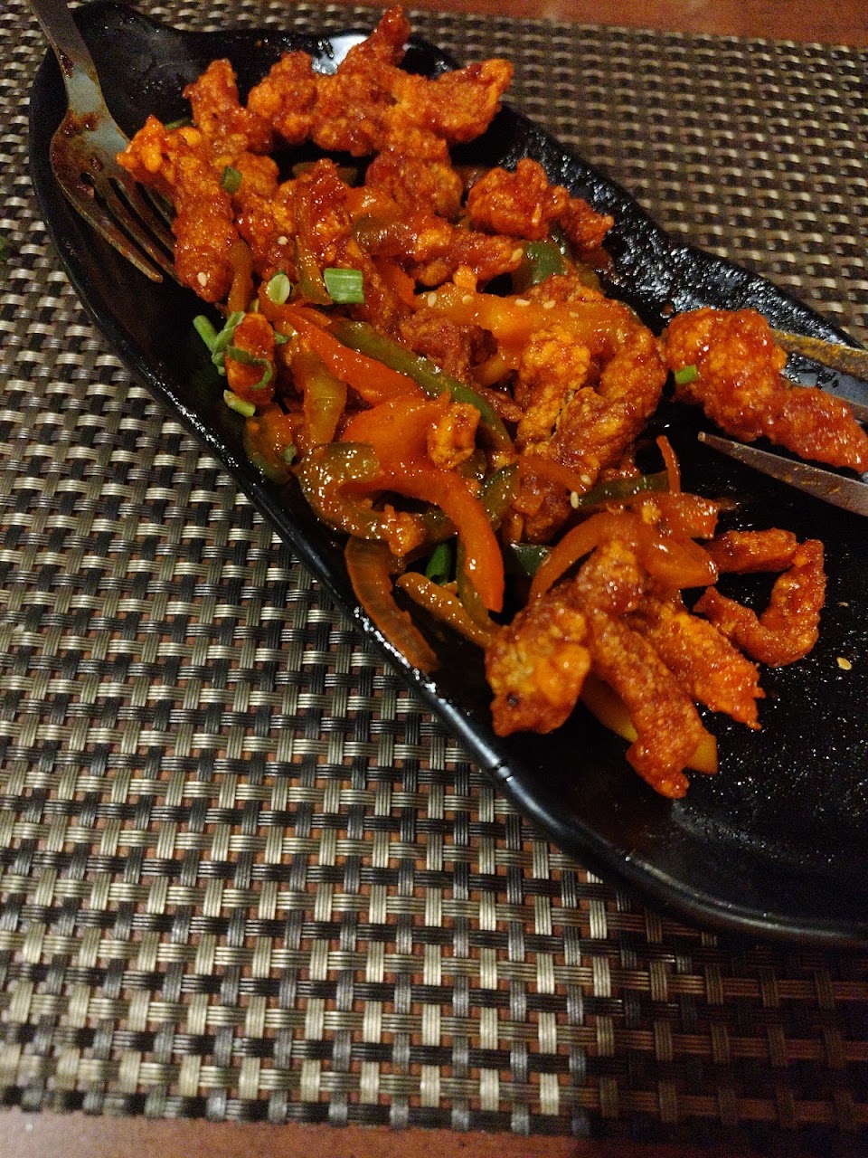Lee Fu Chicken at Green Onion