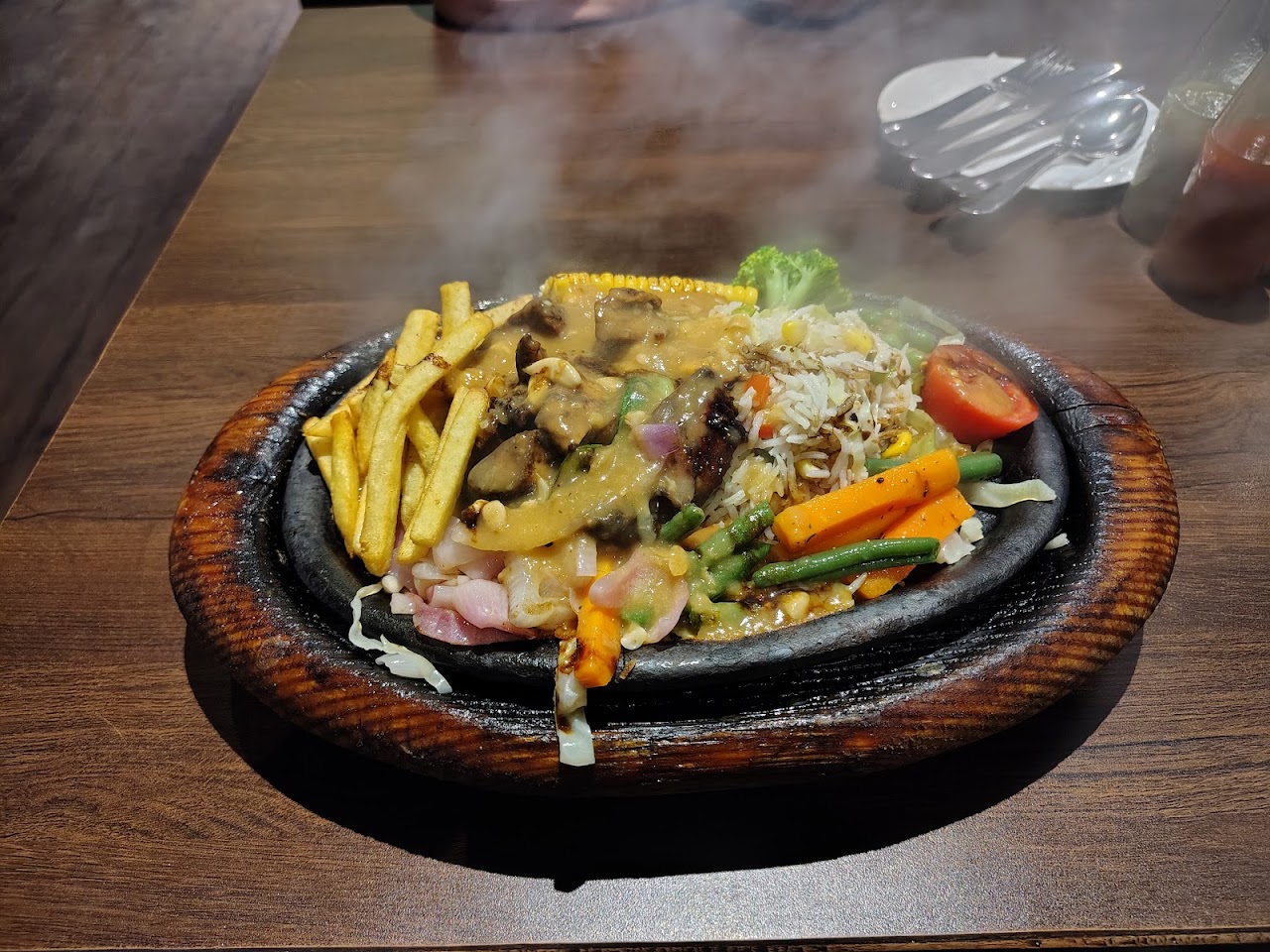 Veg Exotica Sizzler at Kobe Sizzlers