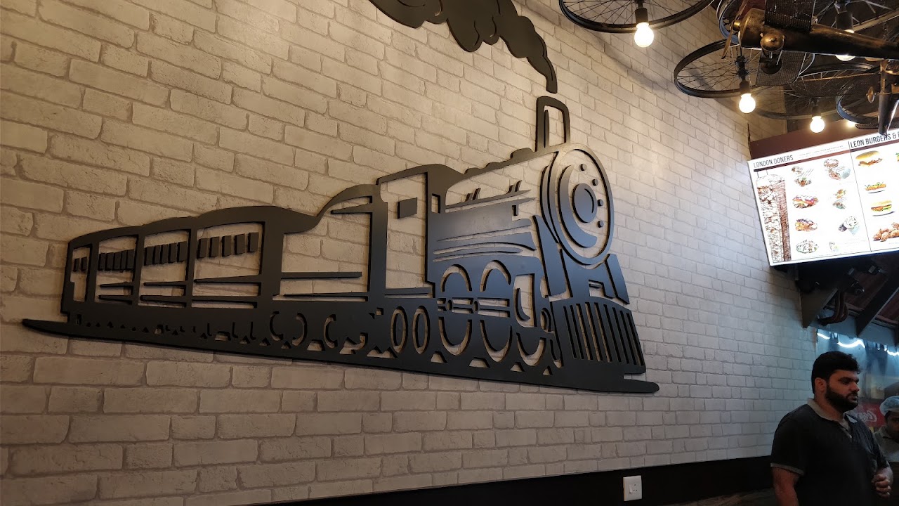 Leon's Burgers & Wings Indiranagar, photo 4 of 8 posted by diners