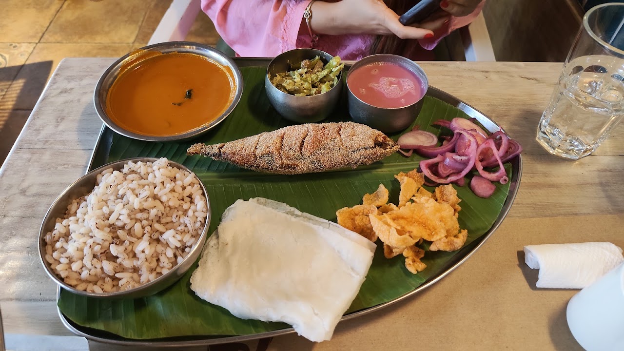 Mahesh Lunch Home, photo 4 of 8 posted by diners