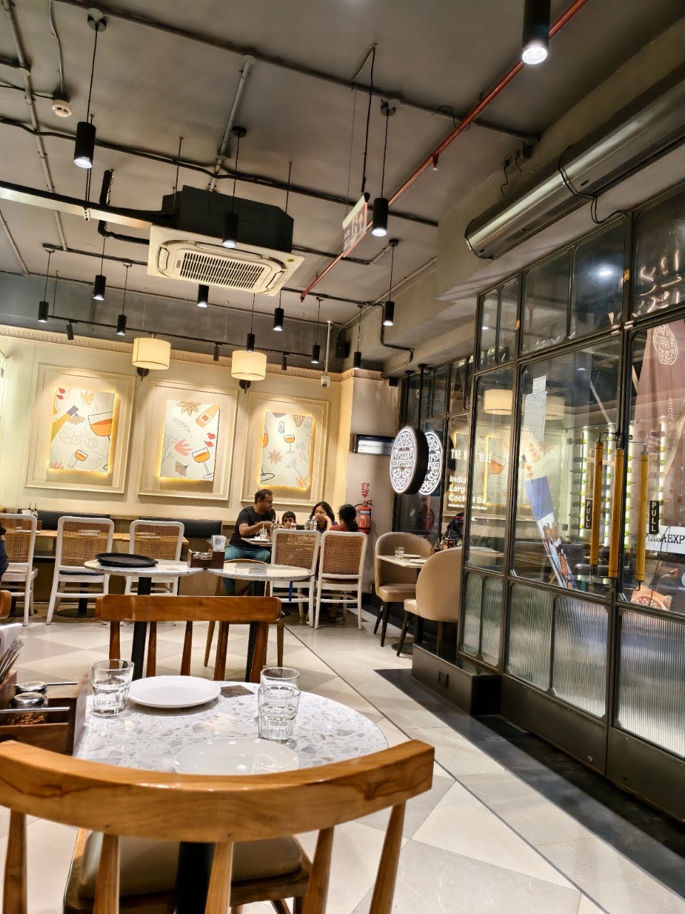 PizzaExpress Indiranagar, photo 5 of 8 posted by diners