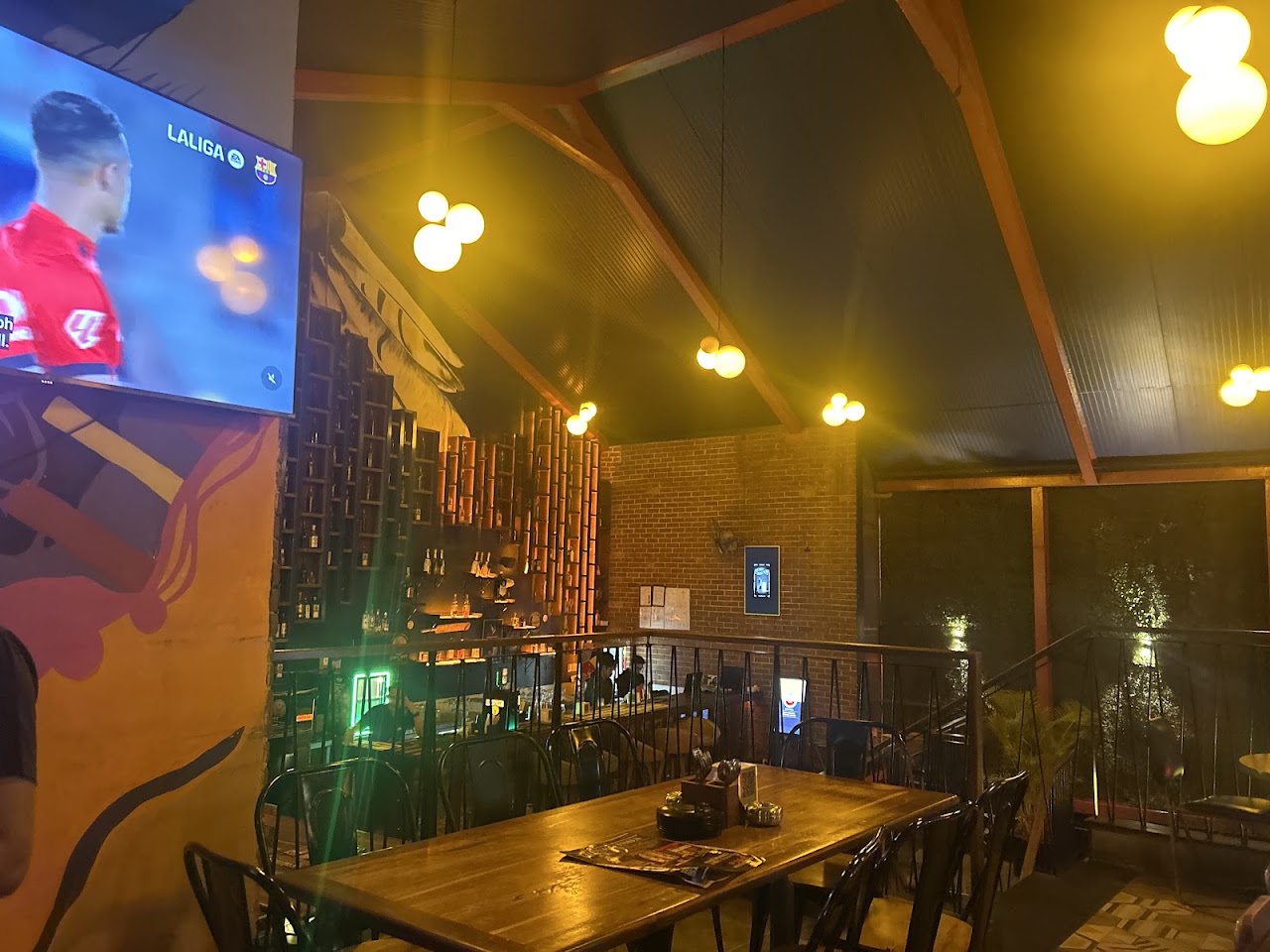 Plan B x Hangover HSR, photo 5 of 8 posted by diners