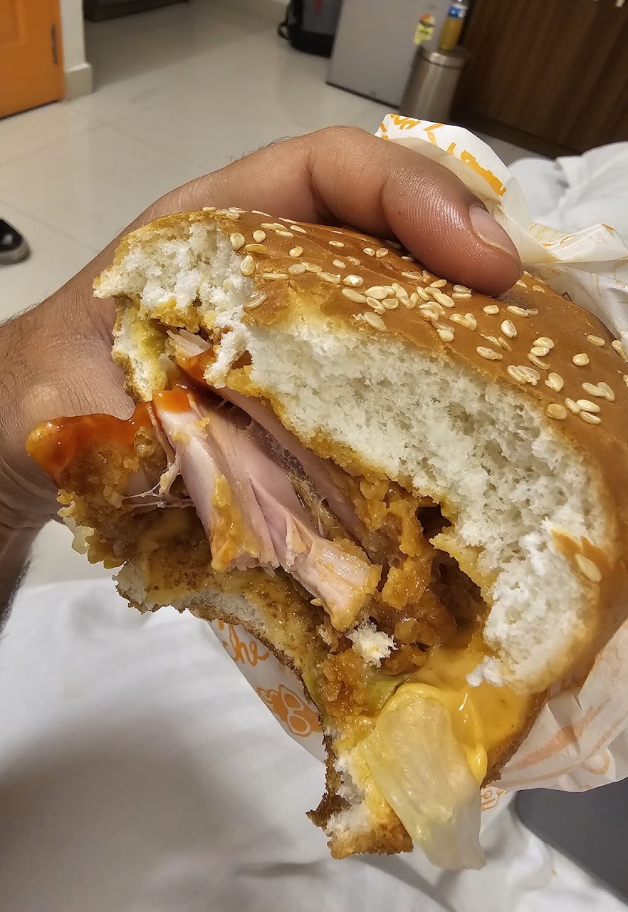 A photo of Popeyes - Famous Louisiana Chicken, posted by a diner