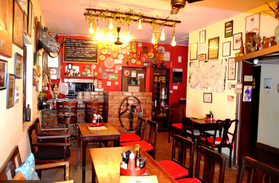 The Hole In The Wall Cafe, photo 6 of 8 posted by diners